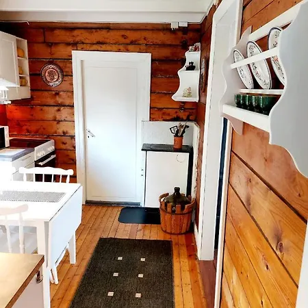 Holiday home Solrik Beliggenhet I Lofotens Storste Fiskevaer *